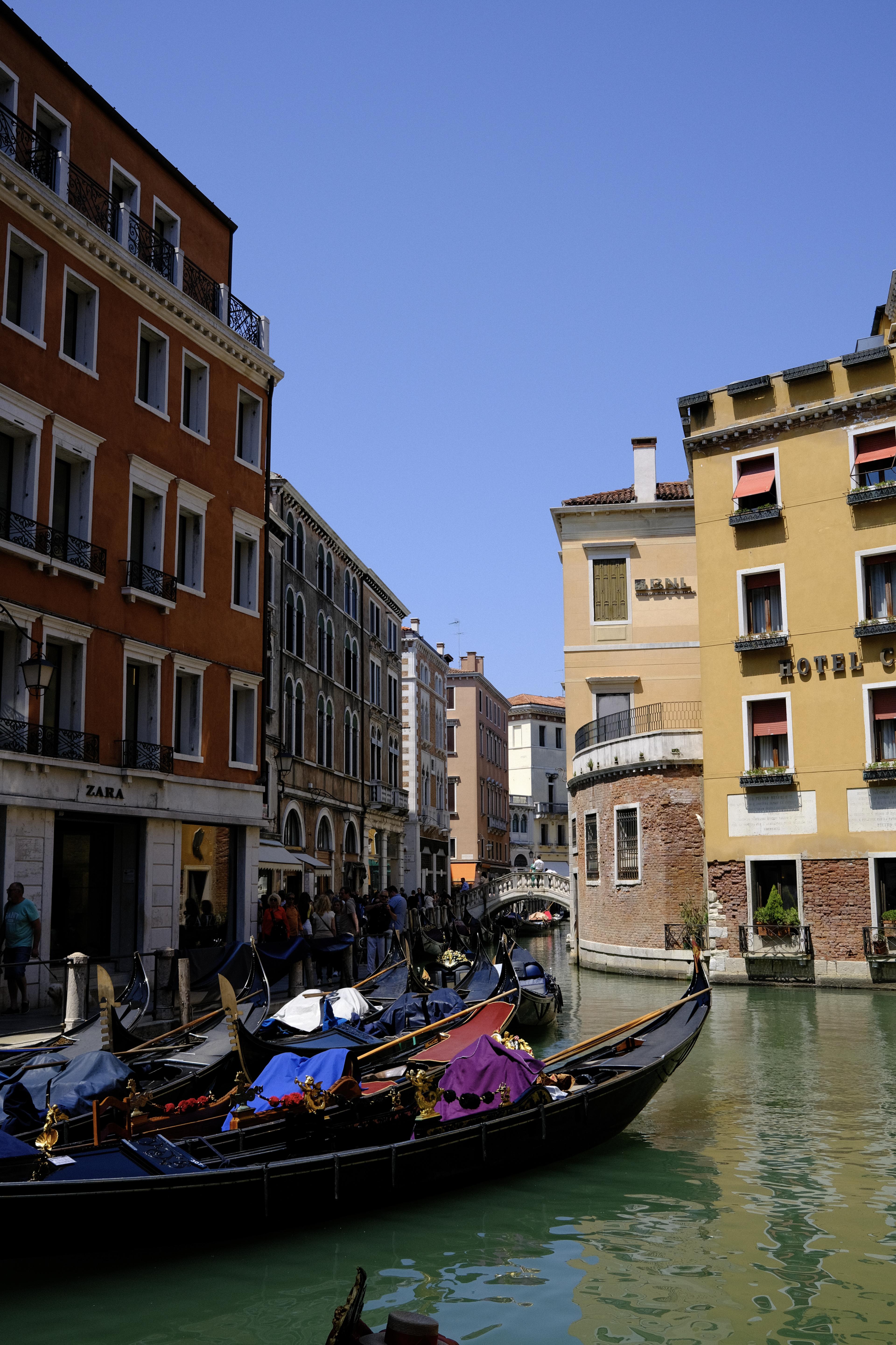 Gondolas outside the Hard Rock Cafe